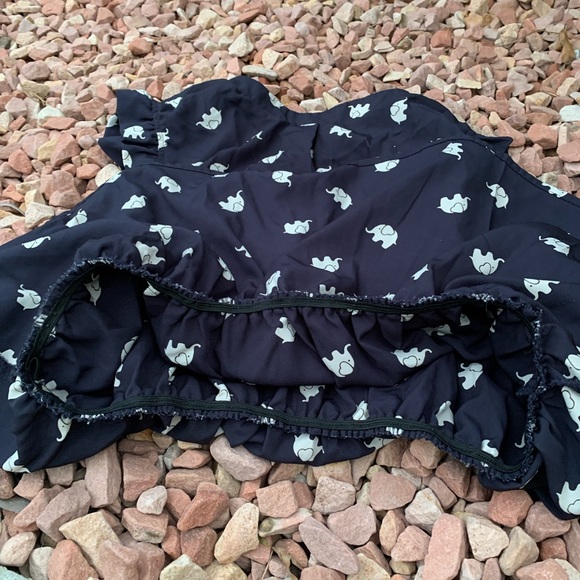 Jessy B Blue and White Elephant Ruffled Sleeves Blouse - Picture 7 of 13